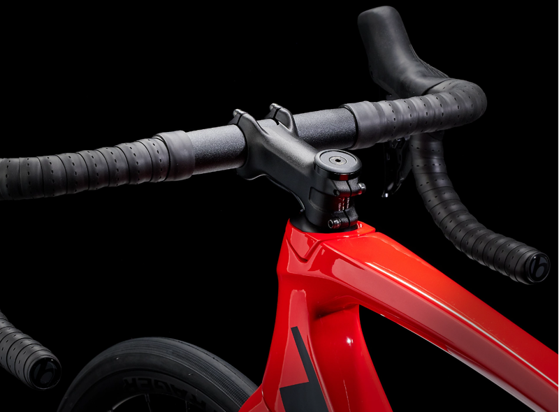 Trek Emonda SL 6 Pro 105 Di2 Road Race Bike 2024 in Quicksilver Red-4